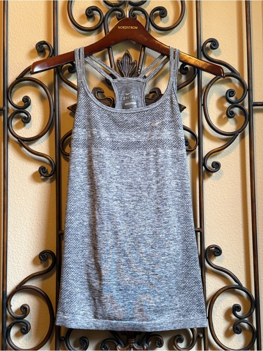 EUC Nike Dri-Fit Run Fast Live Fearless Tank Size XS - Picture 2 of 10